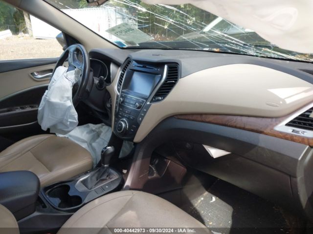 KM8SNDHF5HU169523 Hyundai Santa Fe Se
