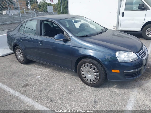 40442994 :رقم المزاد ، 3VWJM71K39M013754 vin ، 2009 Volkswagen Jetta S مزاد بيع