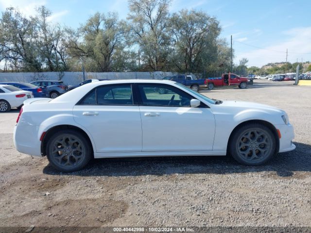2C3CCAGG8JH177684 Chrysler 300 300s Awd