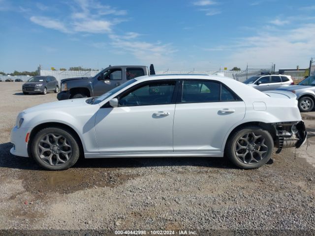 2C3CCAGG8JH177684 Chrysler 300 300s Awd