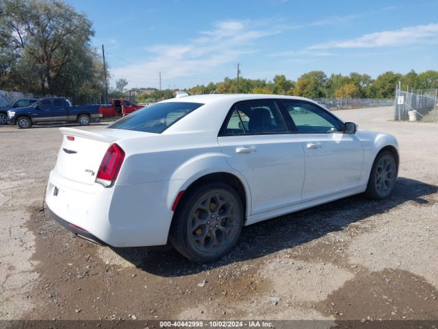 2C3CCAGG8JH177684 Chrysler 300 300s Awd