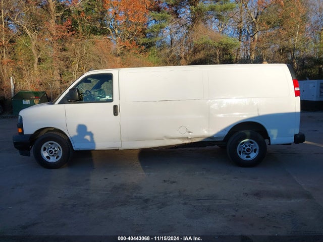 GMC Savana 3500 Work Van 2019 1GTZ7HFG2K1181797 Image 14