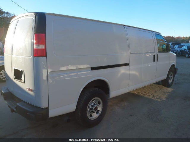 GMC Savana 3500 Work Van 2019 1GTZ7HFG2K1181797 Image 4