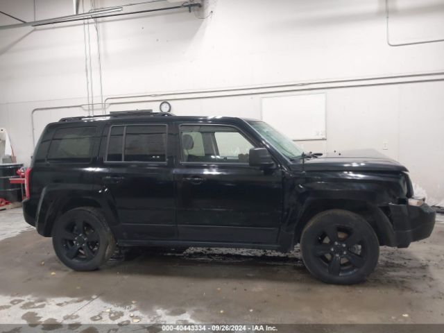 1C4NJRBB4FD312703 Jeep Patriot Altitude Edition
