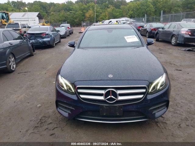 WDDZF4KB0JA378591 Mercedes-Benz E 300 4matic