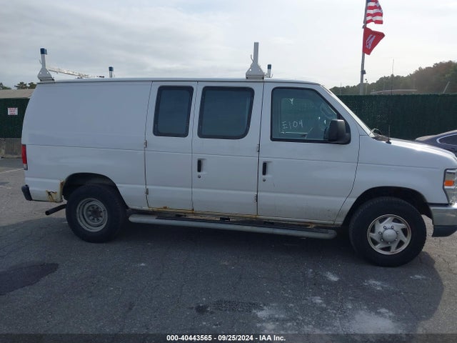 Ford E-250 Commercial 2014 1FTNE2EW8EDA55053 Image 13