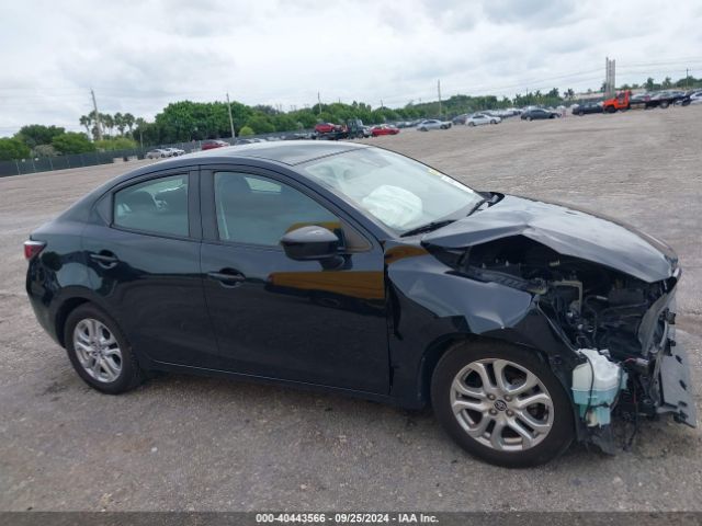 3MYDLBYVXJY327132 Toyota YARIS IA