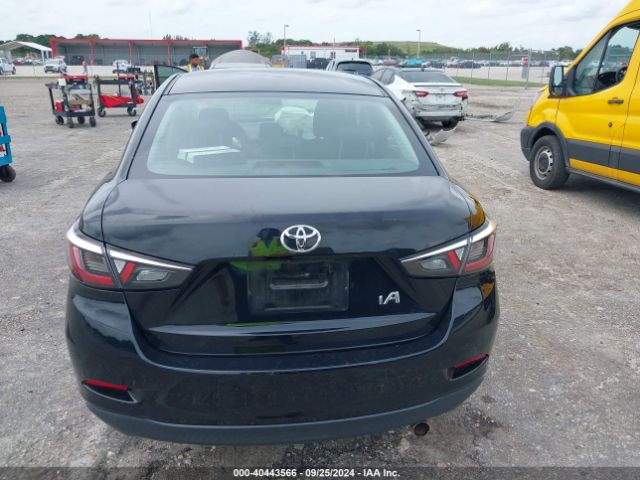 3MYDLBYVXJY327132 Toyota YARIS IA