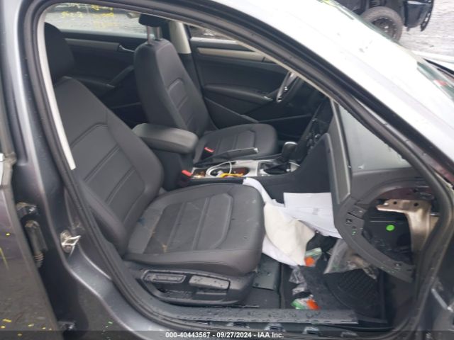 1VWSA7A35MC017384 Volkswagen Passat 2.0t Se