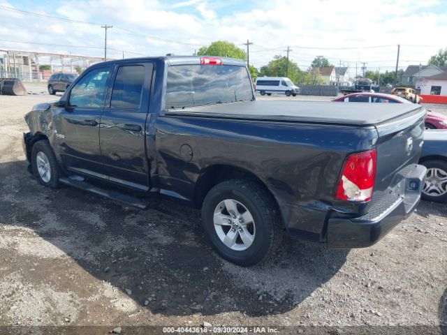 1C6RR7FG2KS620566 RAM 1500 Classic Express Quad Cab 4x4 6'4 Box