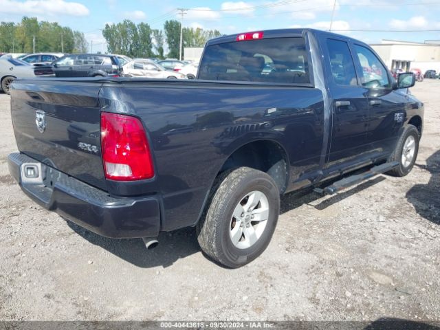 1C6RR7FG2KS620566 RAM 1500 Classic Express Quad Cab 4x4 6'4 Box
