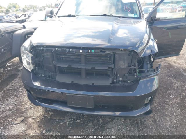 1C6RR7FG2KS620566 RAM 1500 Classic Express Quad Cab 4x4 6'4 Box