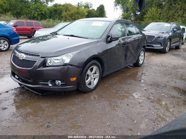 Chevrolet Cruze 1lt Auto 2014 1G1PC5SB9E7216079 Image 2