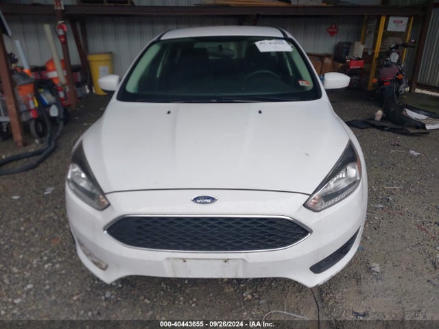 Ford FOCUS SE 2018 1FADP3K2XJL213721 Image 12
