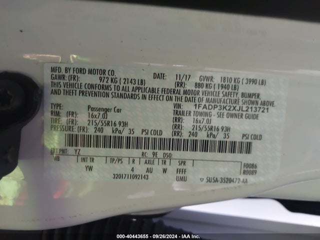 Ford FOCUS SE 2018 1FADP3K2XJL213721 Image 9