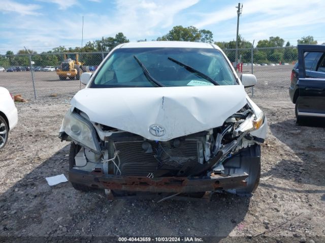 5TDKK3DC0ES410293 Toyota Sienna Le V6 8 Passenger