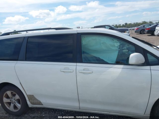 5TDKK3DC0ES410293 Toyota Sienna Le V6 8 Passenger