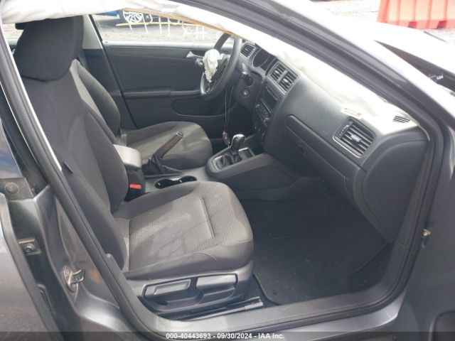 3VW2K7AJ0FM208806 Volkswagen Jetta 2.0l S