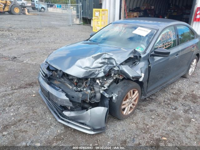 3VW2K7AJ0FM208806 Volkswagen Jetta 2.0l S
