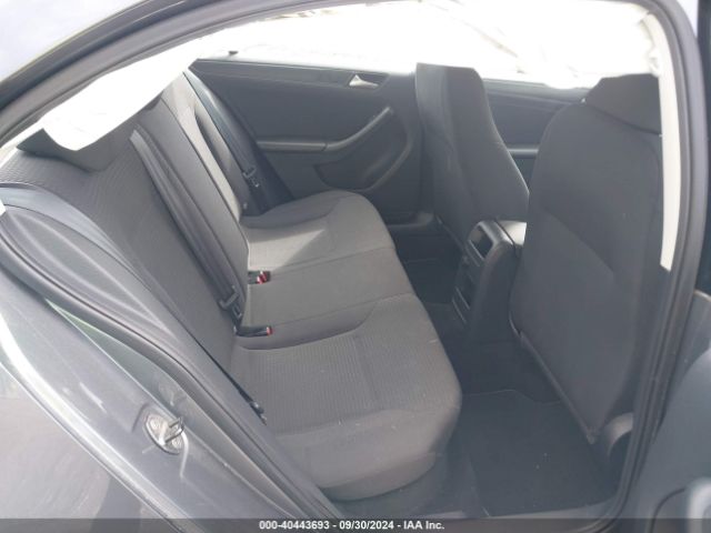 3VW2K7AJ0FM208806 Volkswagen Jetta 2.0l S