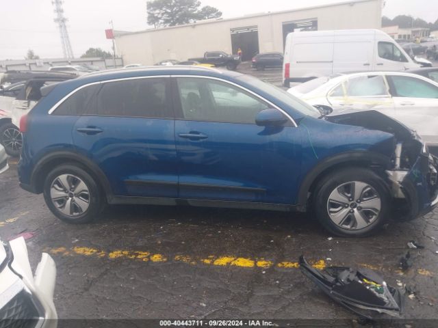 KNDCB3LC4K5252029 KIA NIRO LX