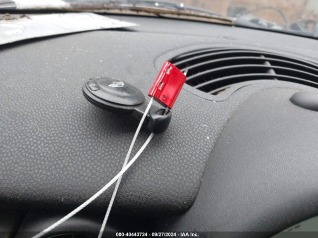 2007 MINI COOPER WMWMF33577TL68061 Photo 10