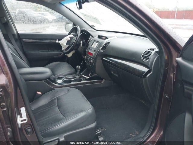 5XYKUDA77EG489451 KIA Sorento Ex V6
