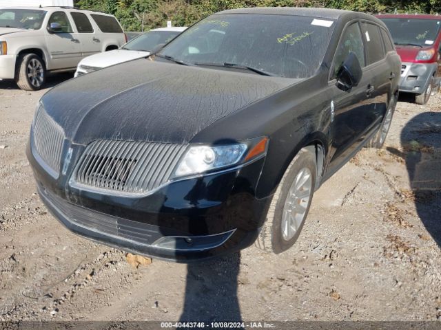2LMHJ5NKXGBL00970 Lincoln Mkt Livery