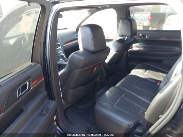 2LMHJ5NKXGBL00970 Lincoln Mkt Livery
