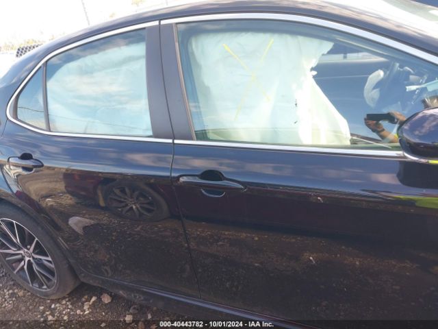 4T1G11BK9NU054103 Toyota Camry Se Awd