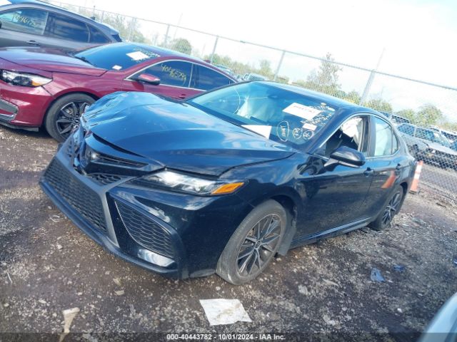 4T1G11BK9NU054103 Toyota Camry Se Awd
