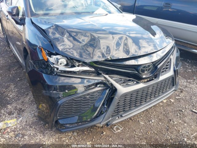 4T1G11BK9NU054103 Toyota Camry Se Awd