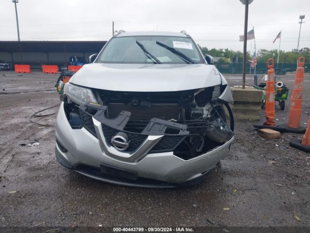 KNMAT2MV8GP617175 Nissan ROGUE SV