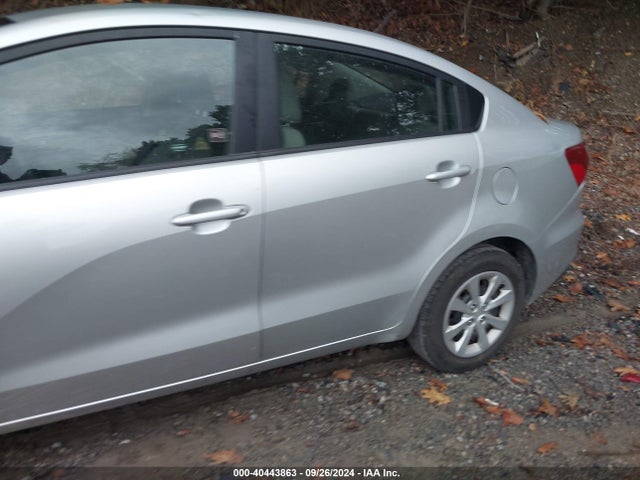 KIA RIO LX 2016 KNADM4A35G6658584 Image 14