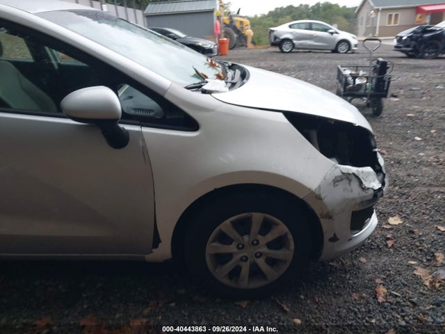 KIA RIO LX 2016 KNADM4A35G6658584 Image 17