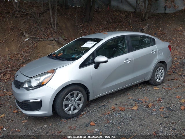 KIA RIO LX 2016 KNADM4A35G6658584 Image 2