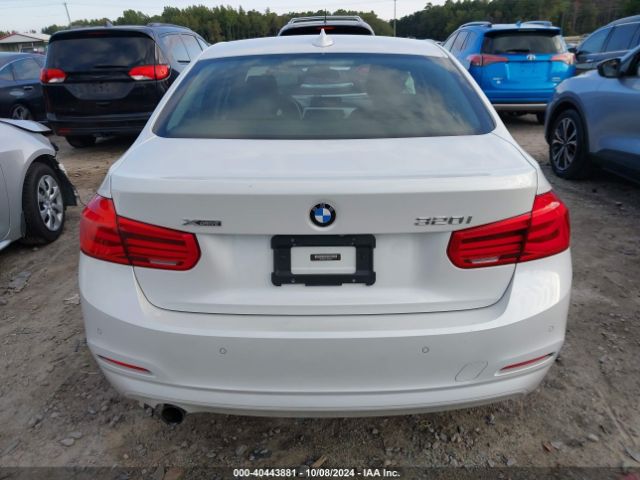 WBA8A3C57JA492155 BMW 320i Xdrive