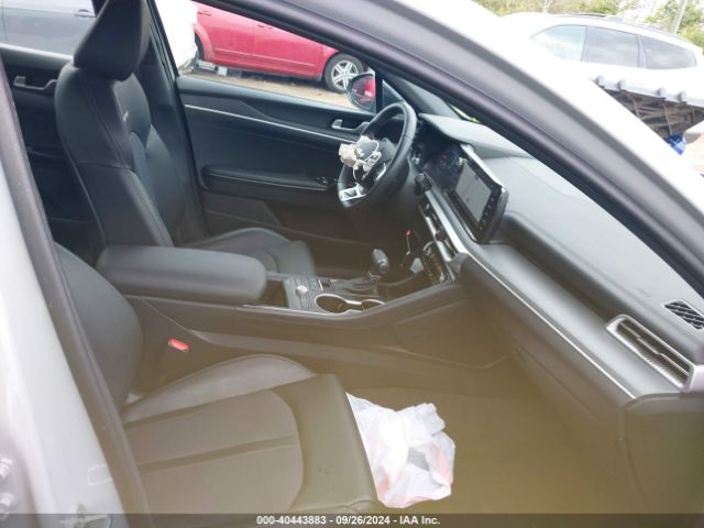 5XXG64J21NG167879 KIA K5 Gt-line