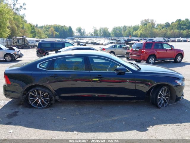 LVY982MK7JP025230 Volvo S90 T5 Momentum