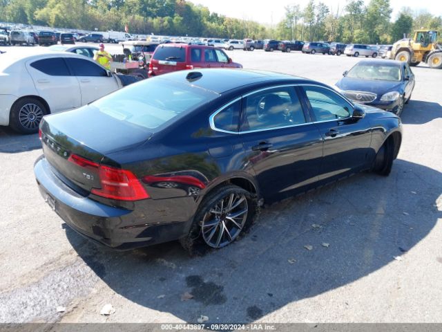 LVY982MK7JP025230 Volvo S90 T5 Momentum