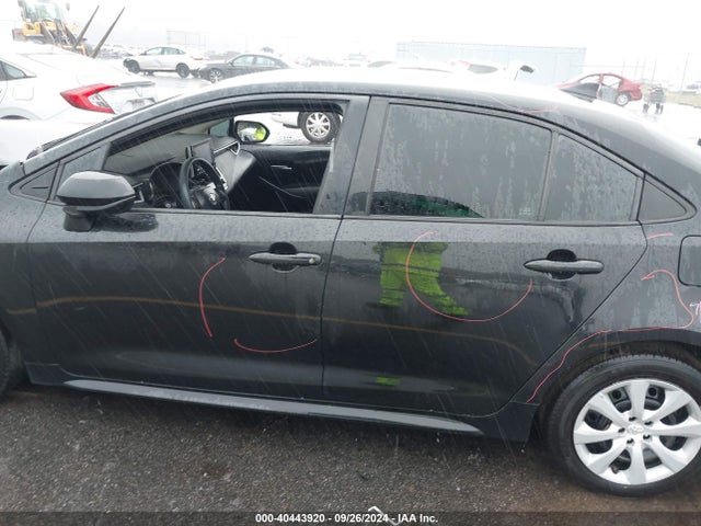 Toyota COROLLA LE 2021 5YFEPMAE0MP169854 Image 14