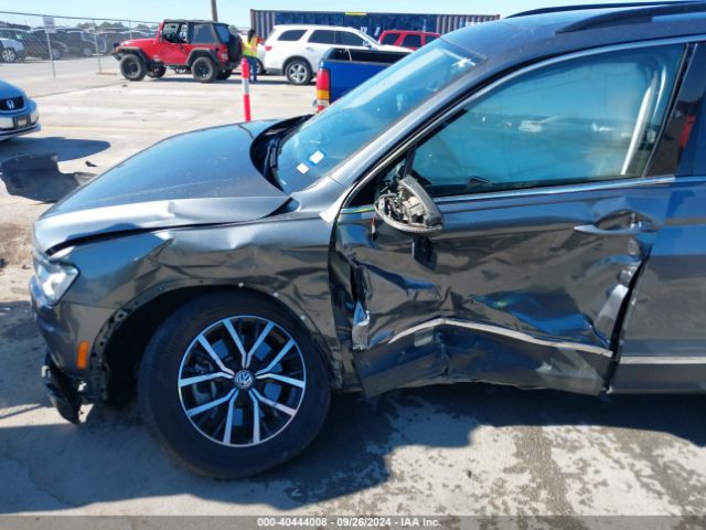 3VV3B7AX0MM078827 Volkswagen Tiguan 2.0t Se/2.0t Se R-line Black/2.0t Sel