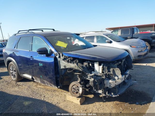 5N1DR3BB7NC215299 auction archive image