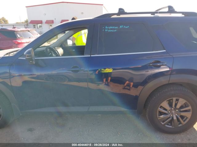 5N1DR3BB7NC215299 Nissan Pathfinder Sv 2wd