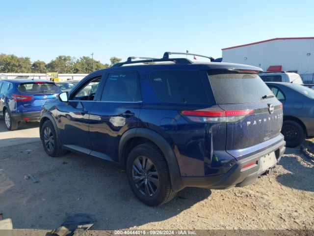 5N1DR3BB7NC215299 Nissan Pathfinder Sv 2wd