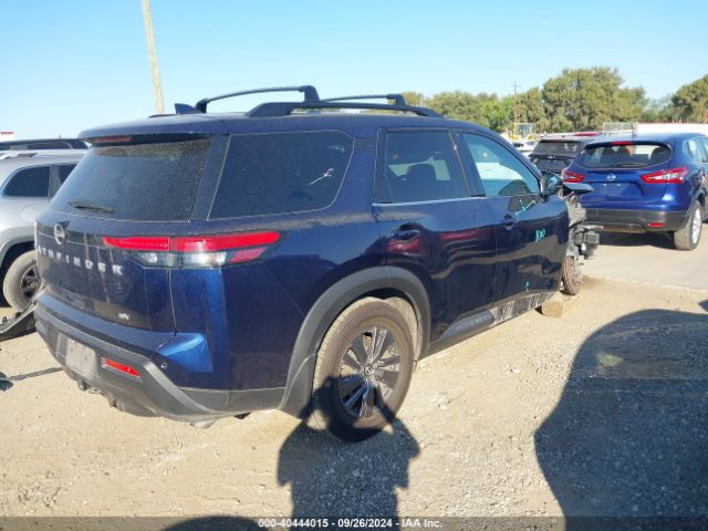 5N1DR3BB7NC215299 Nissan Pathfinder Sv 2wd