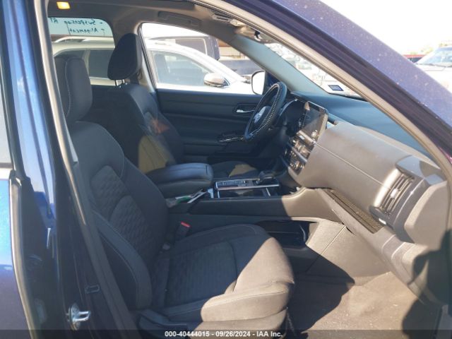 5N1DR3BB7NC215299 Nissan Pathfinder Sv 2wd