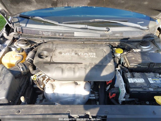 Chrysler 200 Limited 2015 1C3CCCAB1FN708442 Image 10