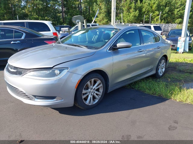 Chrysler 200 Limited 2015 1C3CCCAB1FN708442 Image 2