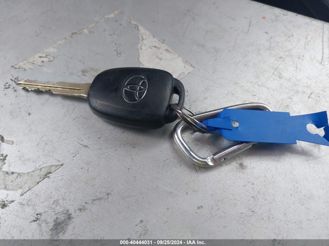 Toyota COROLLA LE 2017 5YFBURHE2HP623770 Image 11